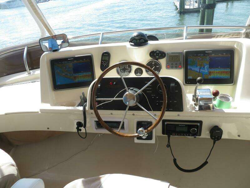 Sapphire 34ft Mainship Yacht For Sale