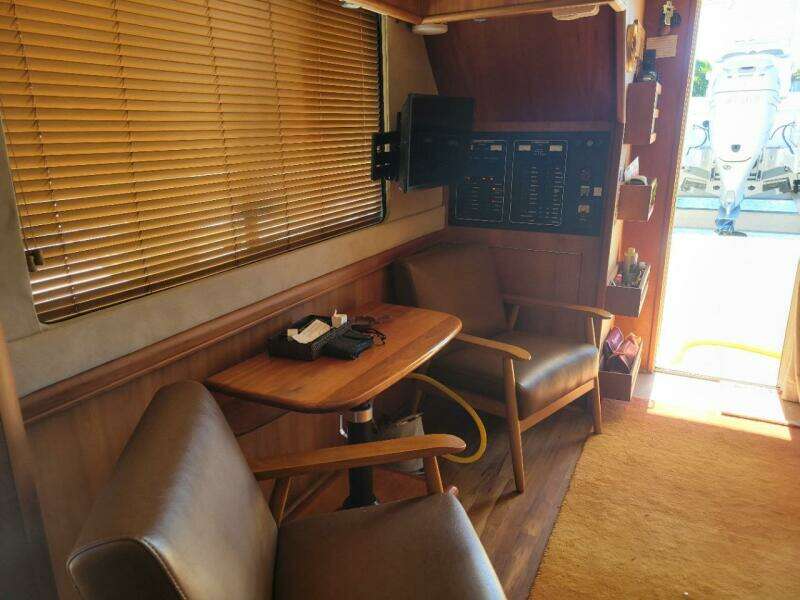 Sapphire 34ft Mainship Yacht For Sale