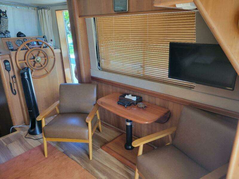 Sapphire 34ft Mainship Yacht For Sale