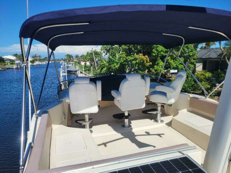 Sapphire 34ft Mainship Yacht For Sale