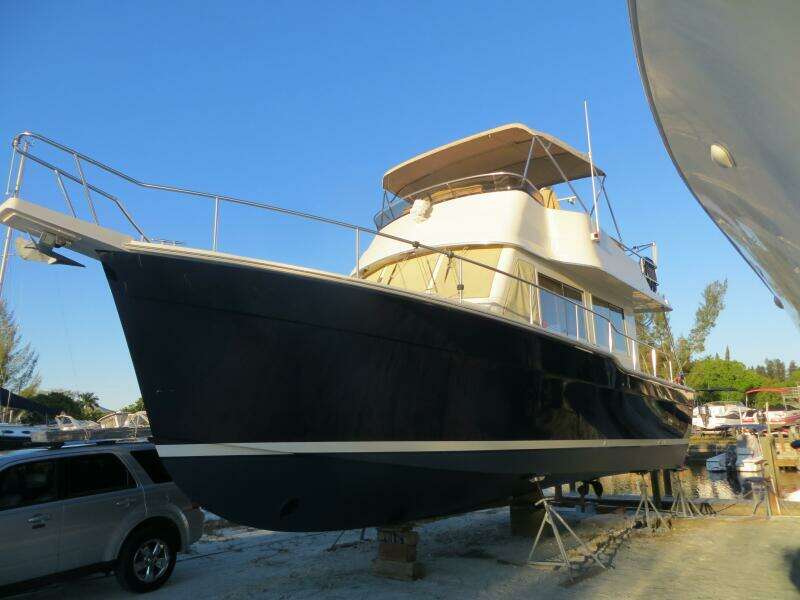 Sapphire 34ft Mainship Yacht For Sale