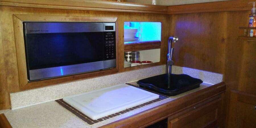 Sapphire 34ft Mainship Yacht For Sale