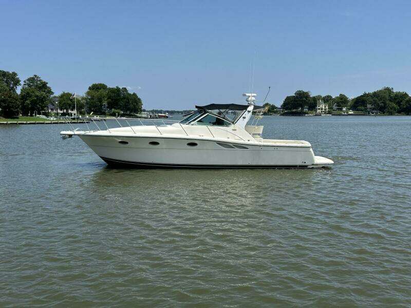 Broad Caster II 35ft Tiara Yachts Yacht For Sale