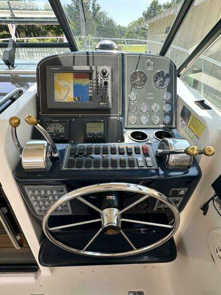 Broad Caster II 35ft Tiara Yachts Yacht For Sale