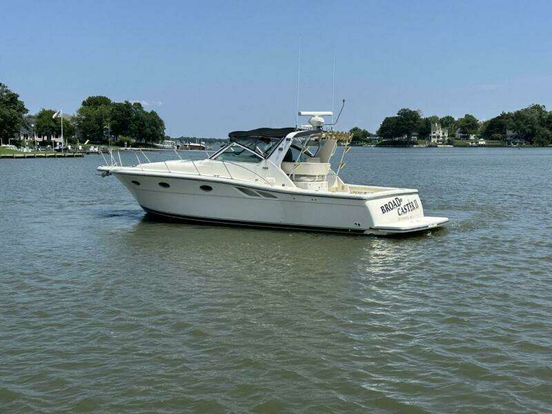 Broad Caster II 35ft Tiara Yachts Yacht For Sale
