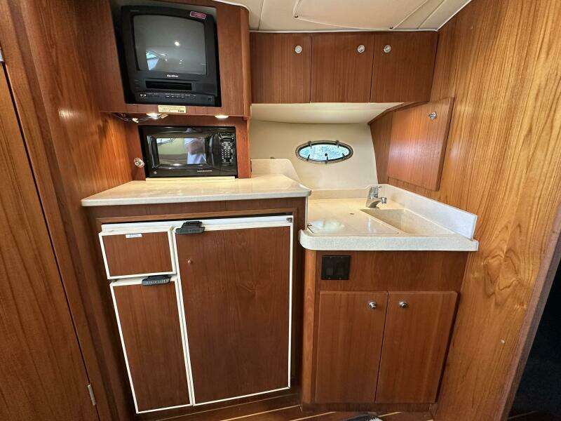 Broad Caster II 35ft Tiara Yachts Yacht For Sale