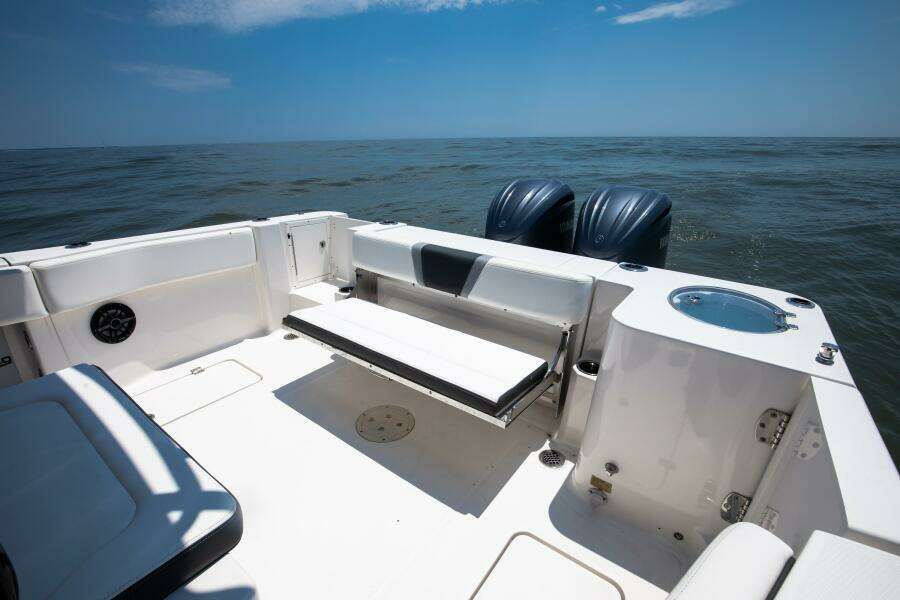 27ft Robalo Yacht For Sale