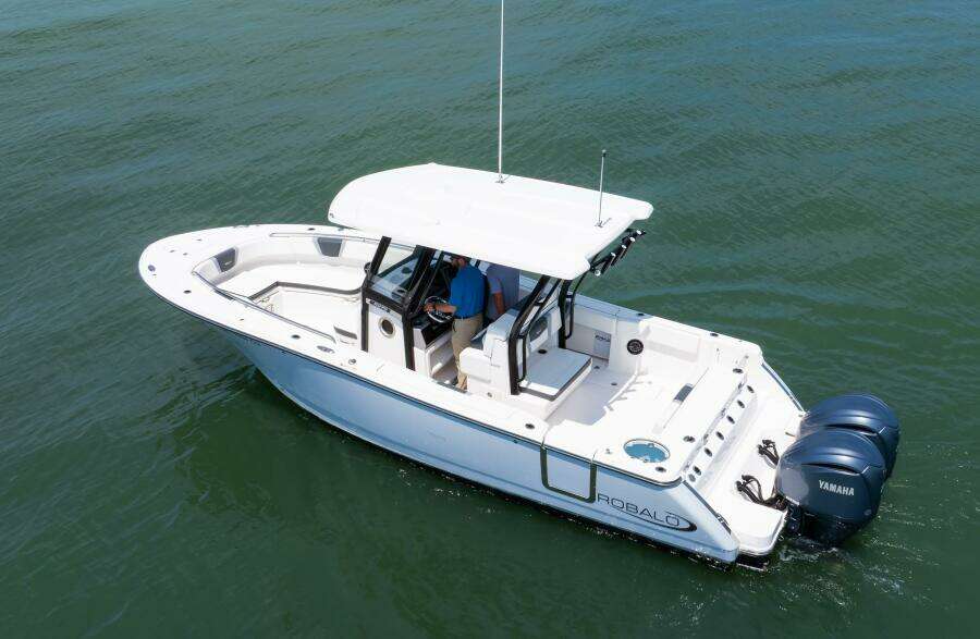 27ft Robalo Yacht For Sale
