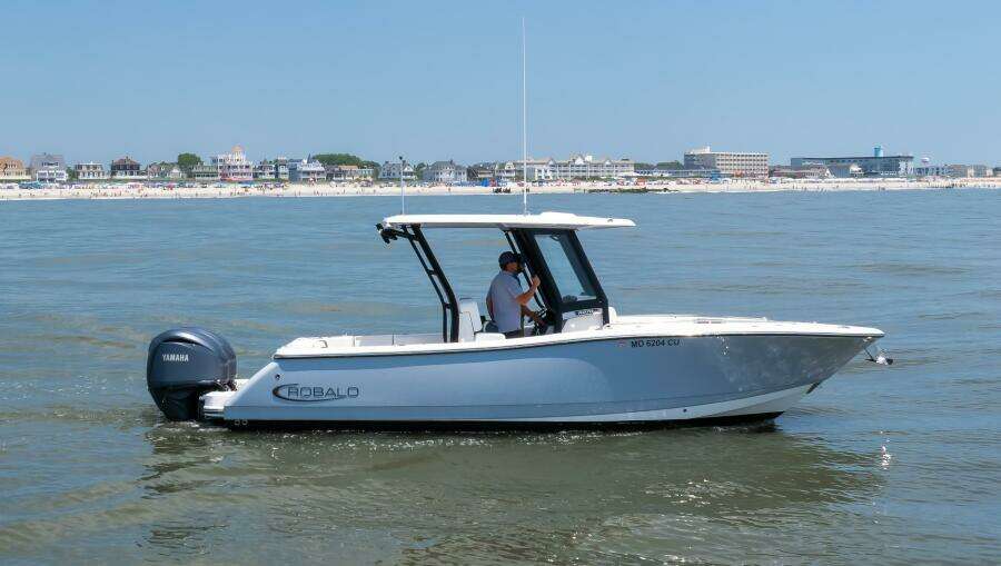 27ft Robalo Yacht For Sale