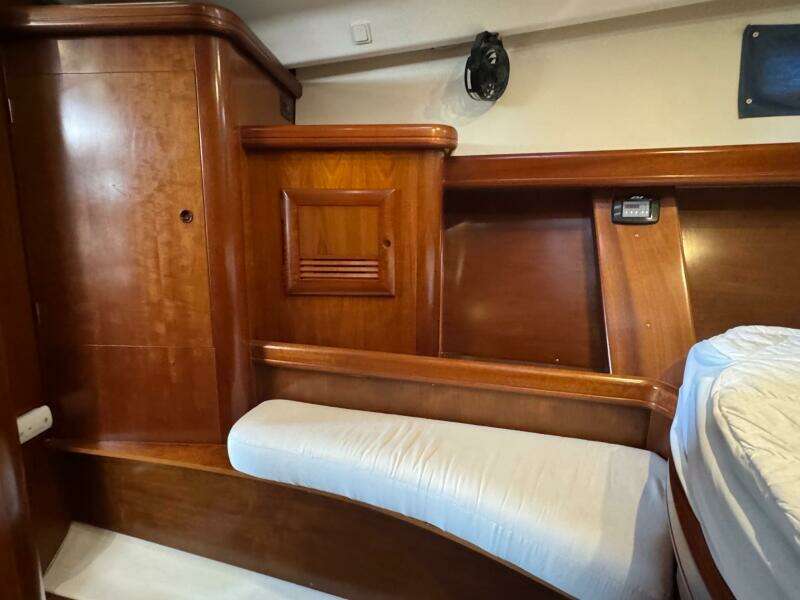 Sanctuary 46ft Beneteau Yacht For Sale