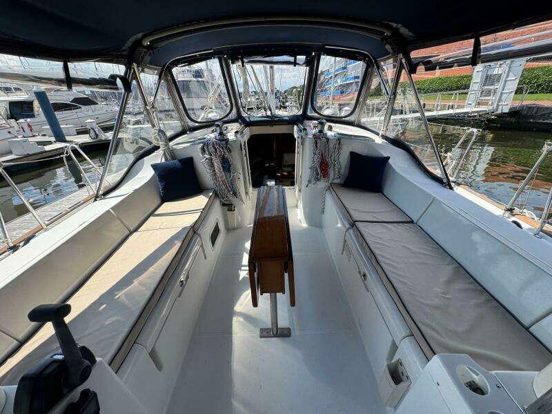 Sanctuary 46ft Beneteau Yacht For Sale