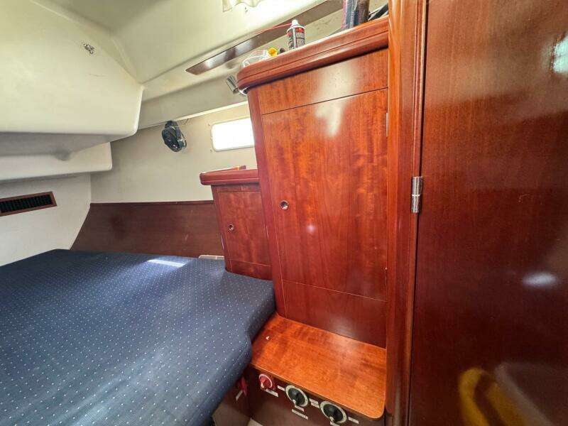 Sanctuary 46ft Beneteau Yacht For Sale