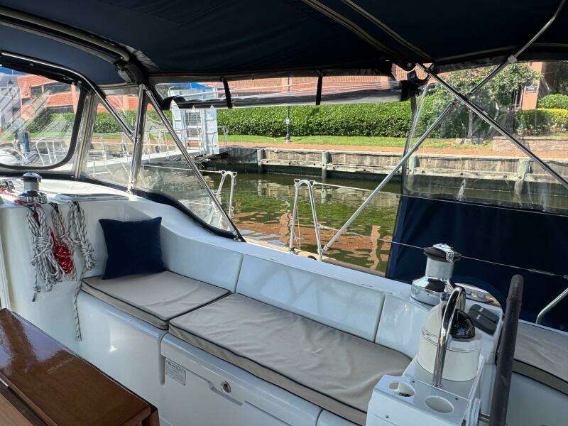 Sanctuary 46ft Beneteau Yacht For Sale
