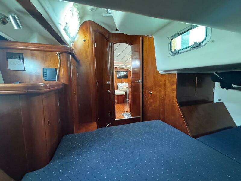 Sanctuary 46ft Beneteau Yacht For Sale