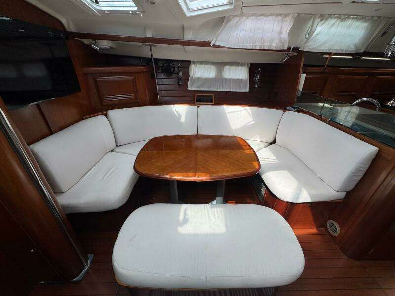 Sanctuary 46ft Beneteau Yacht For Sale