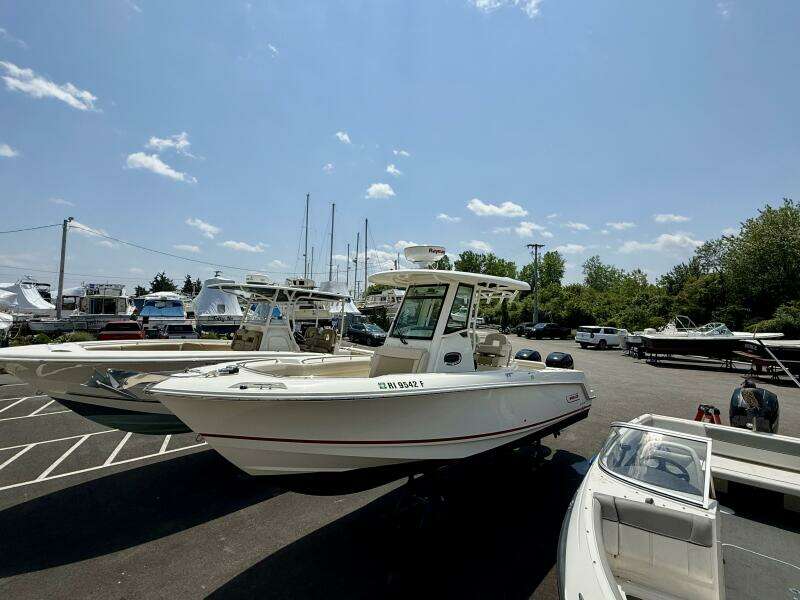 25ft Boston Whaler Yacht For Sale