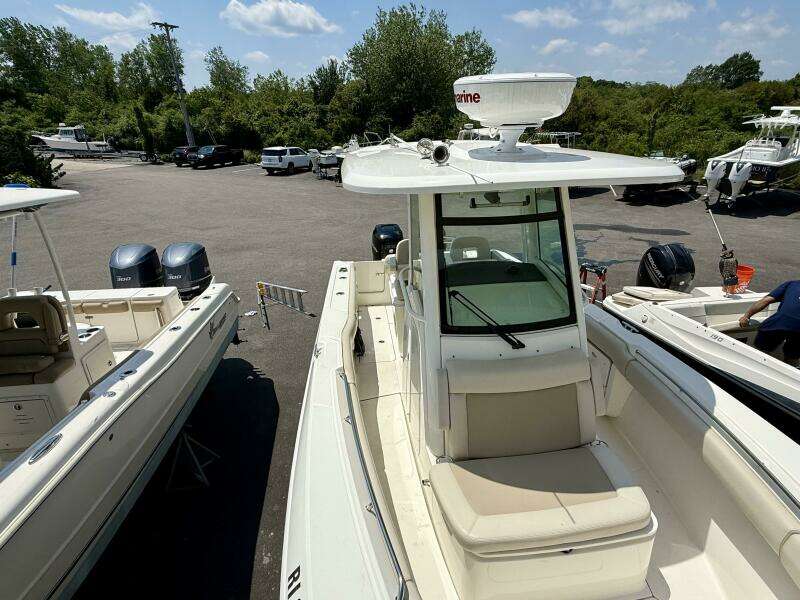 25ft Boston Whaler Yacht For Sale
