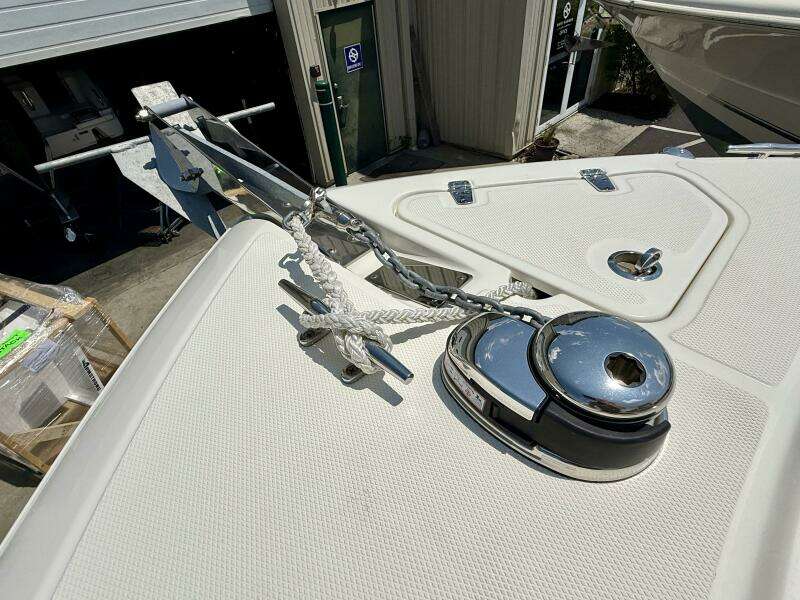 25ft Boston Whaler Yacht For Sale