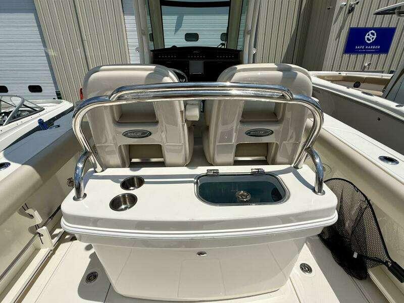 25ft Boston Whaler Yacht For Sale