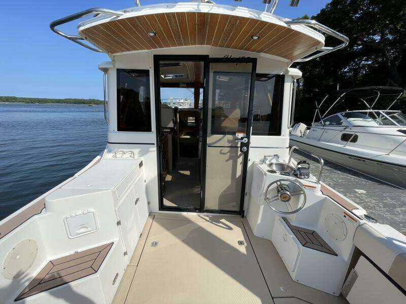 28ft Cutwater Yacht For Sale