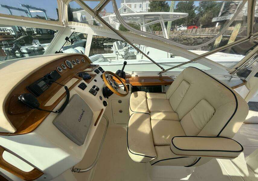 Summer Salt  29ft Hunt Yachts Yacht For Sale