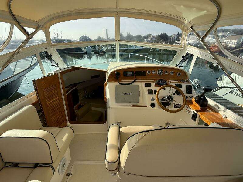 Summer Salt  29ft Hunt Yachts Yacht For Sale
