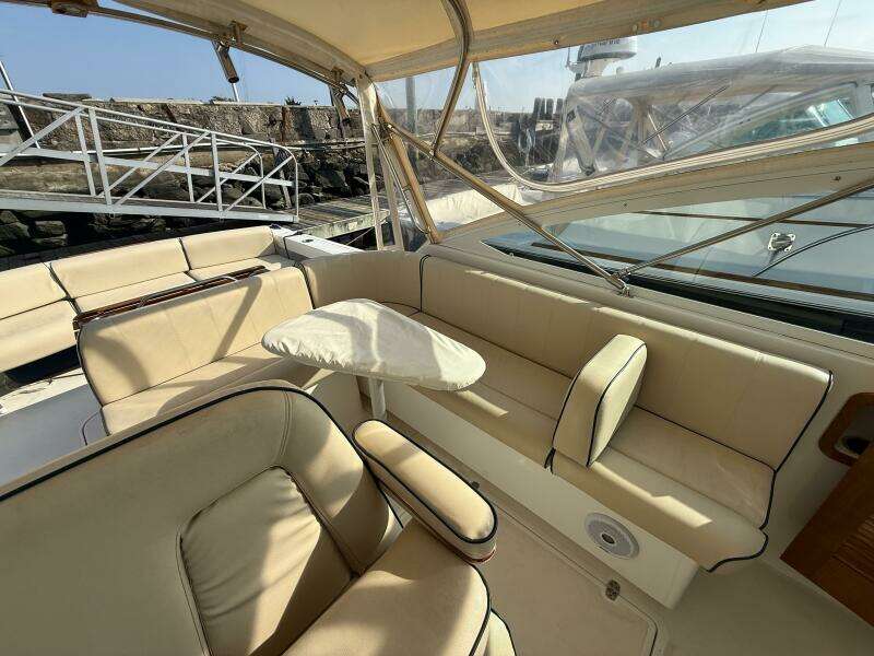 Summer Salt  29ft Hunt Yachts Yacht For Sale