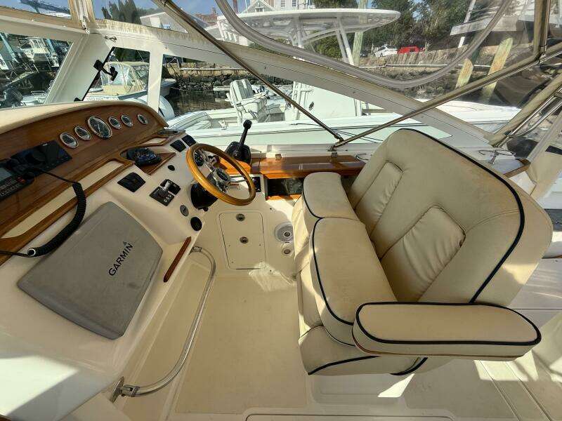 Summer Salt  29ft Hunt Yachts Yacht For Sale