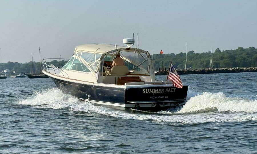 Summer Salt  29ft Hunt Yachts Yacht For Sale