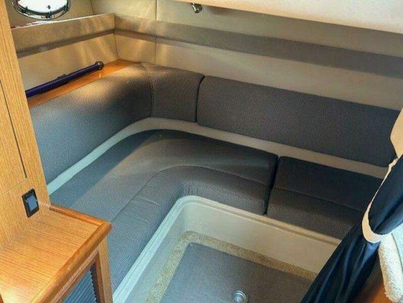34ft Cruisers Yachts Yacht For Sale