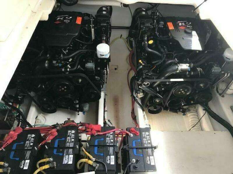 34ft Cruisers Yachts Yacht For Sale