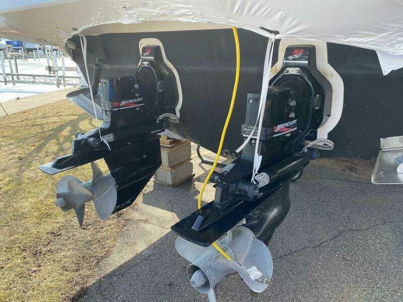 34ft Cruisers Yachts Yacht For Sale