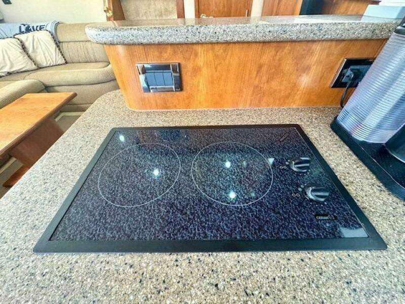 44ft Cruisers Yachts Yacht For Sale