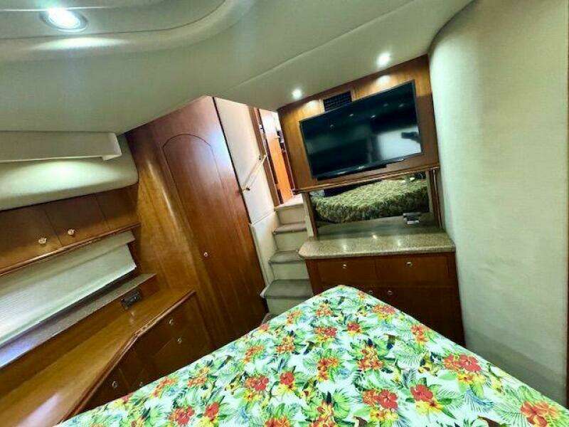 44ft Cruisers Yachts Yacht For Sale