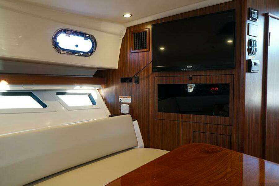 LADY ANN Name Reserved 35ft Pursuit Yacht For Sale