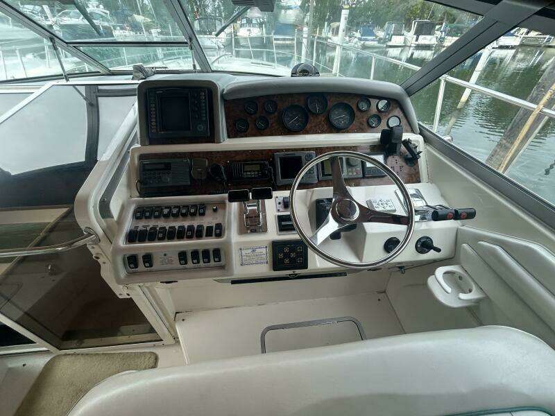 40ft Sea Ray Yacht For Sale