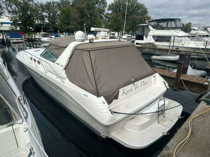 40ft Sea Ray Yacht For Sale