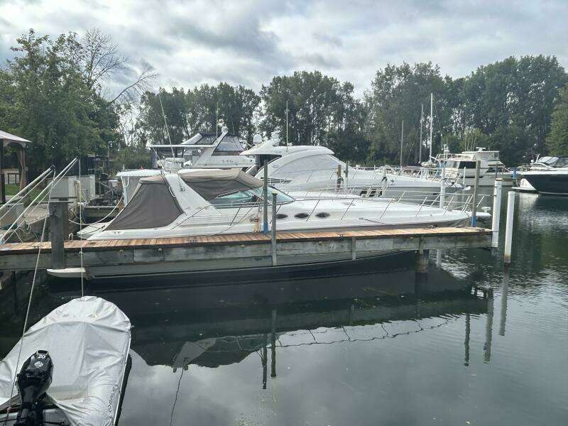 40ft Sea Ray Yacht For Sale