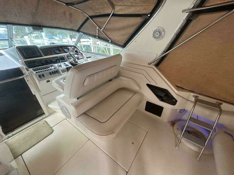 40ft Sea Ray Yacht For Sale