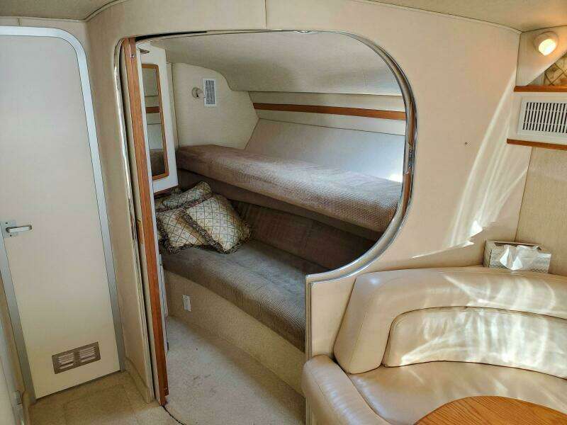 40ft Sea Ray Yacht For Sale