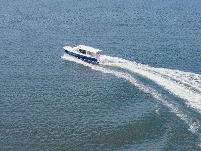 35ft MJM Yacht For Sale