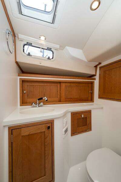 35ft MJM Yacht For Sale