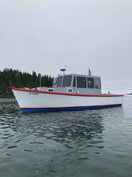 Beth Richard 30ft Custom Yacht For Sale