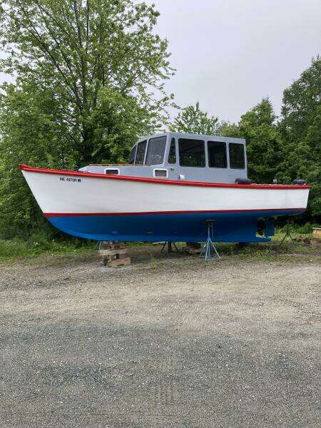 Beth Richard 30ft Custom Yacht For Sale
