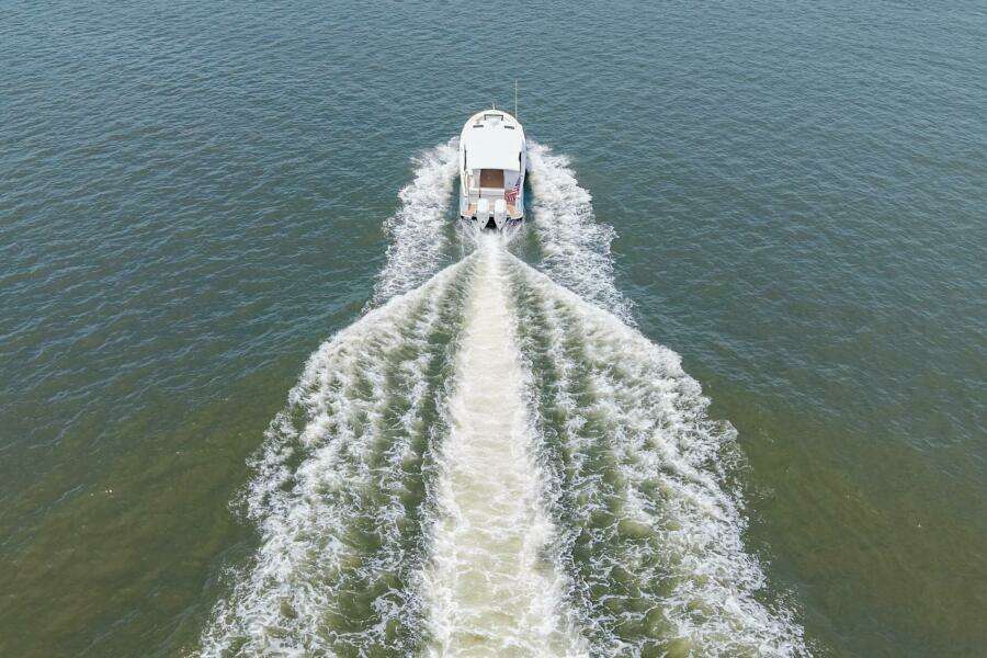 35ft MJM Yacht For Sale