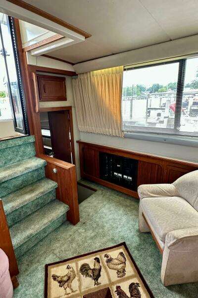 38ft Carver Yacht For Sale