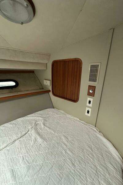 38ft Carver Yacht For Sale