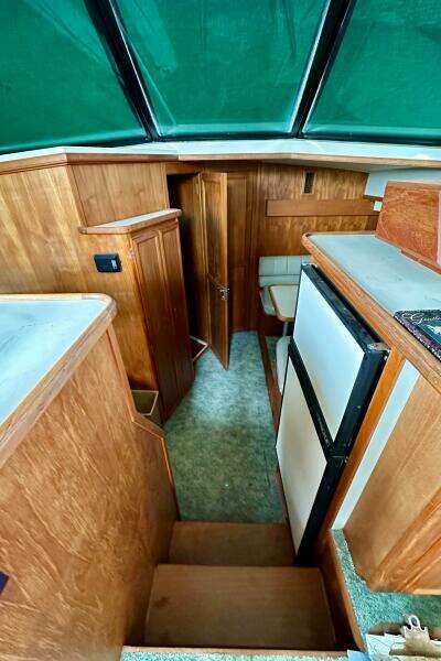 38ft Carver Yacht For Sale