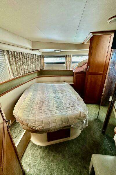 38ft Carver Yacht For Sale