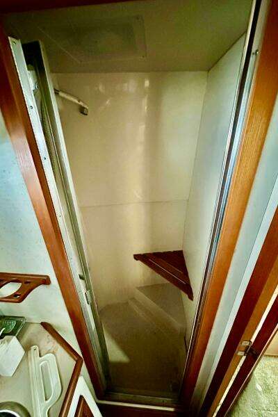38ft Carver Yacht For Sale